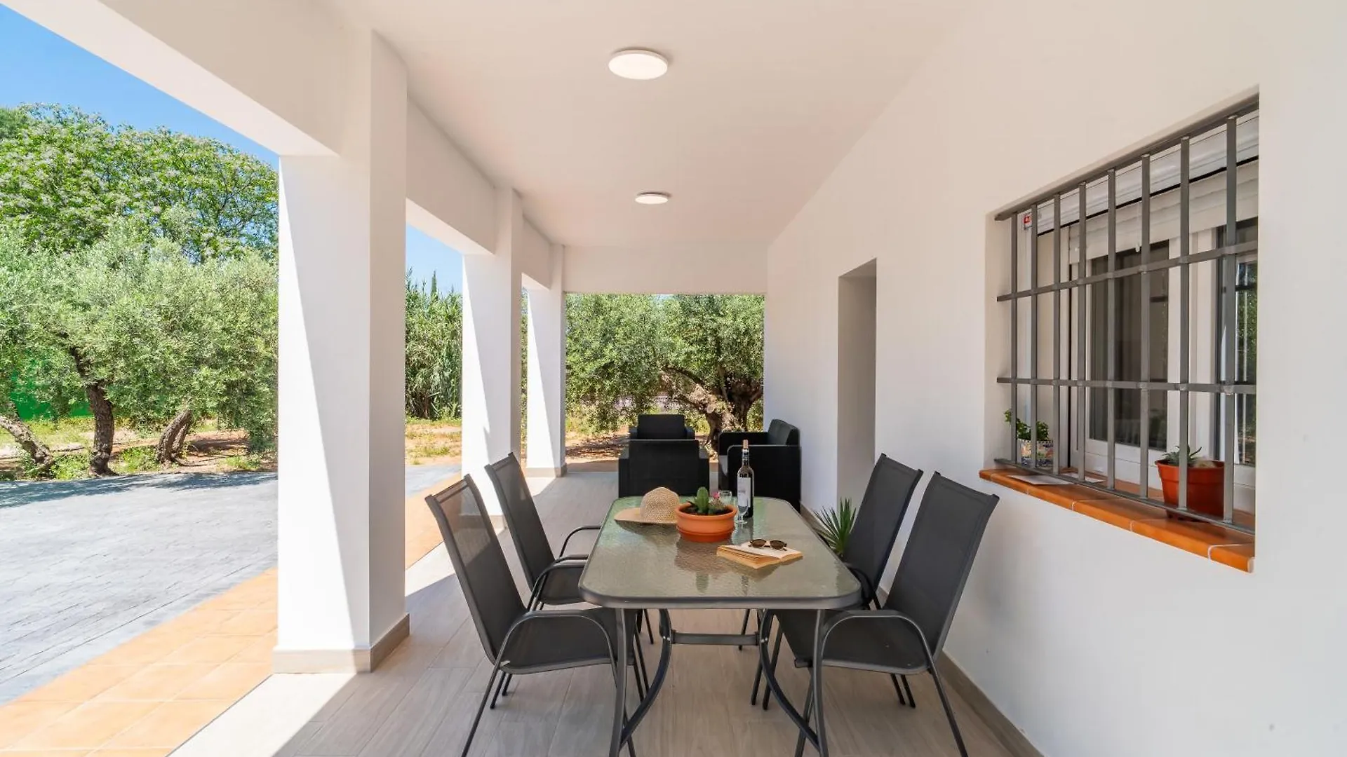 Casa Rural Olivera La Puebla de Cazalla 0*,