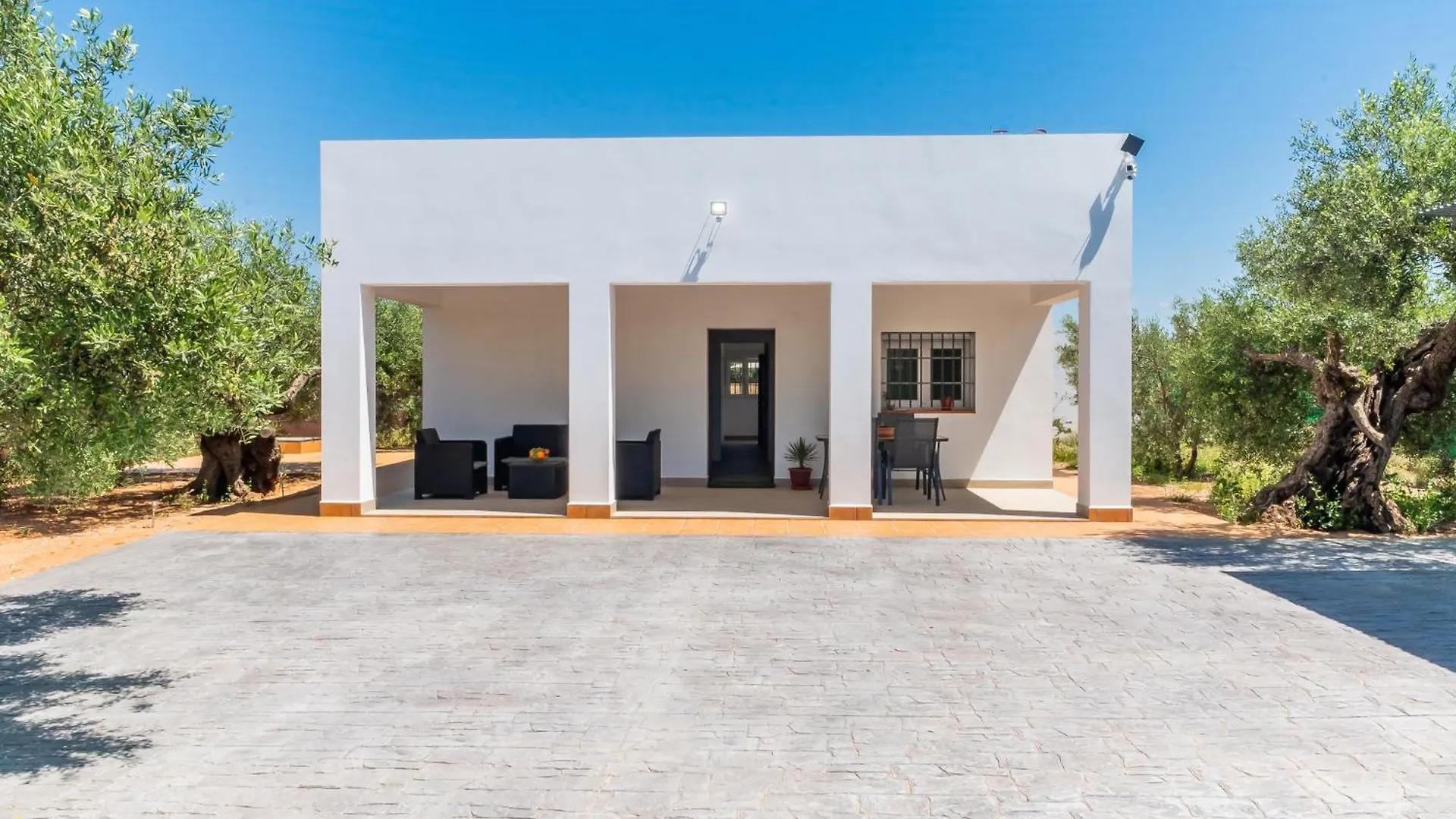 Casa Rural Olivera La Puebla de Cazalla 0*,