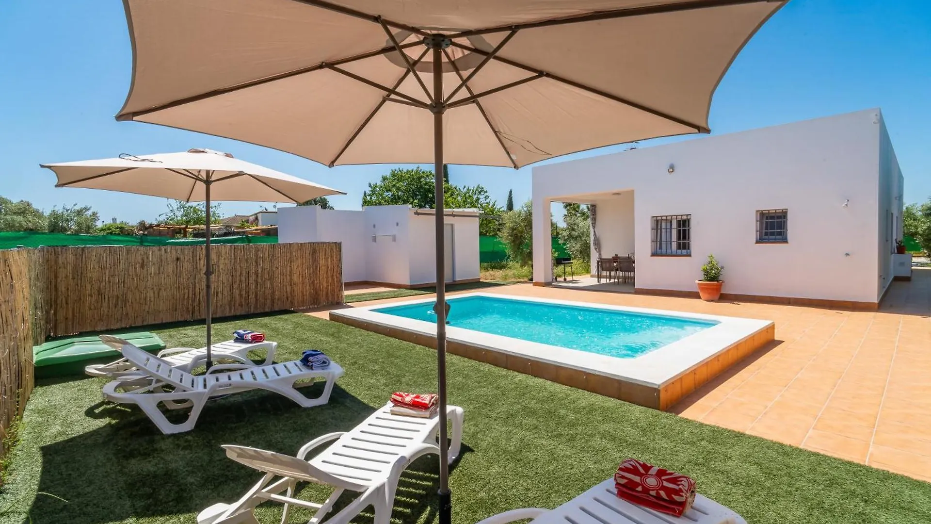 Casa Rural Olivera contacts